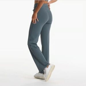 Vuori Everyday Wide Leg Pants